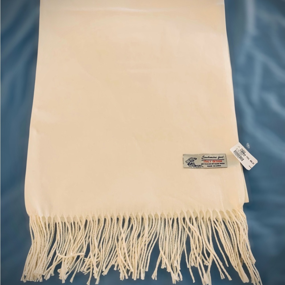 NWT Cashmere Feel Viscose Blend Cream Scarf/Wrap with Fringed Edge